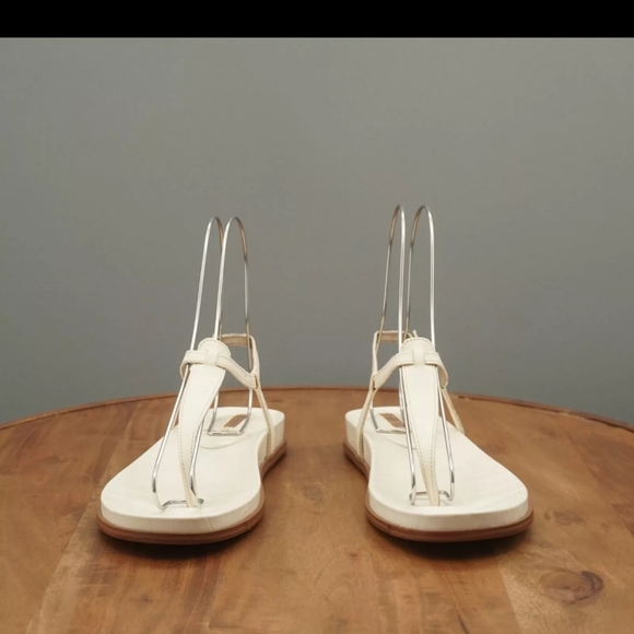 Sam Edleman Womens Naomi Thong leather toe sandal. - Picture 3 of 8